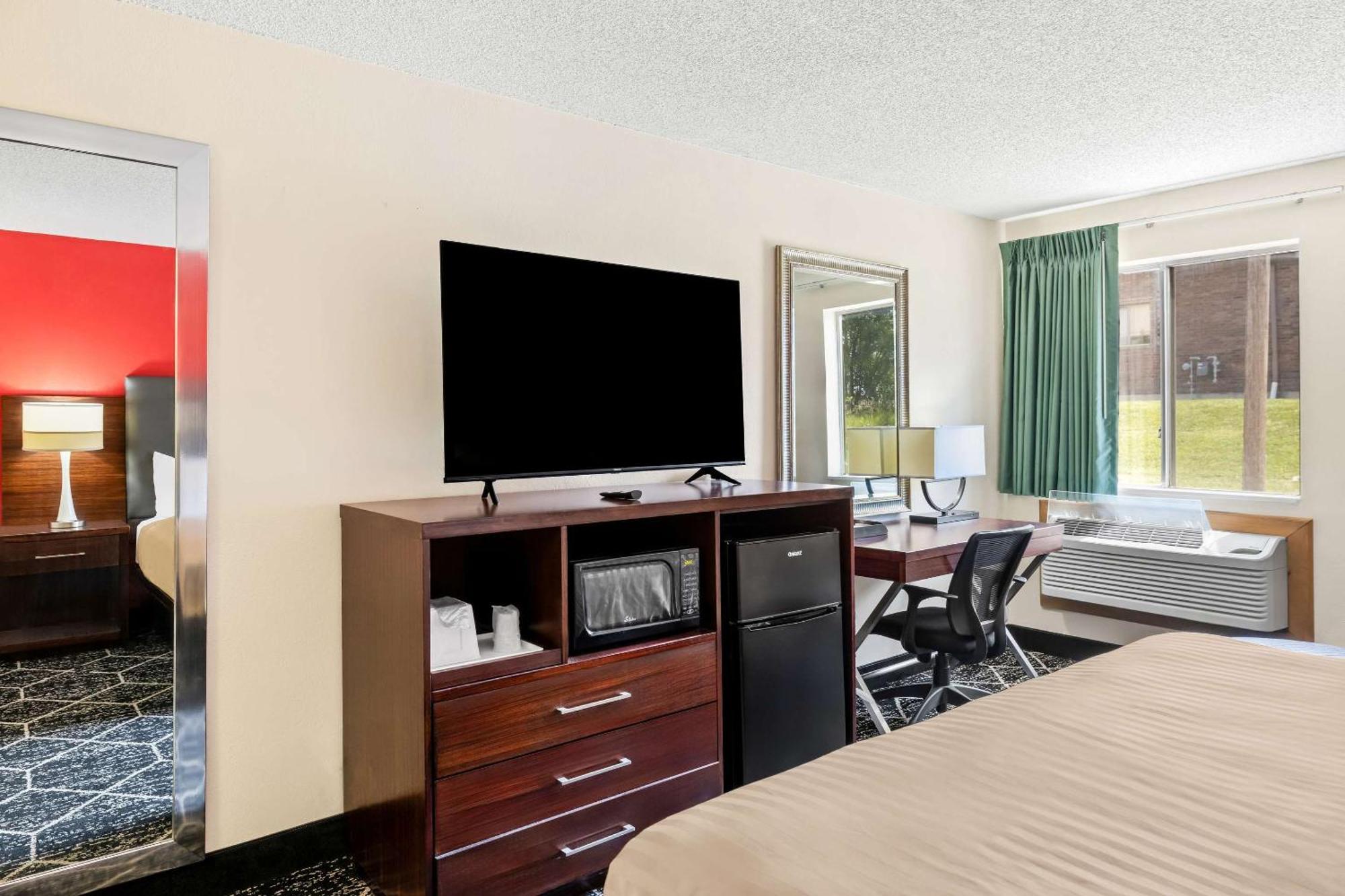 אמפוריה Econo Lodge מראה חיצוני תמונה