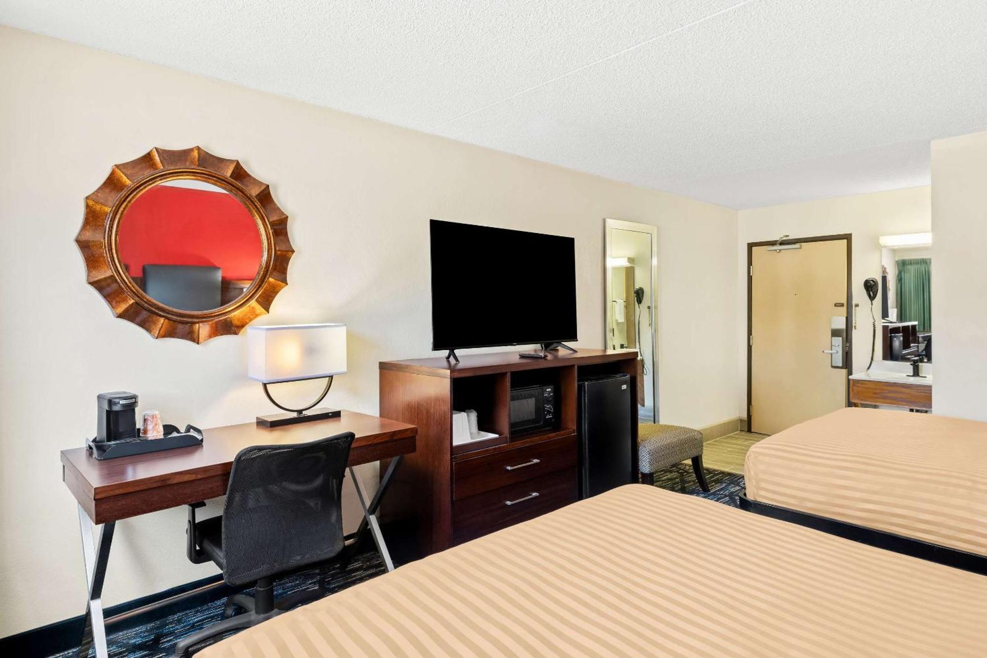 אמפוריה Econo Lodge מראה חיצוני תמונה