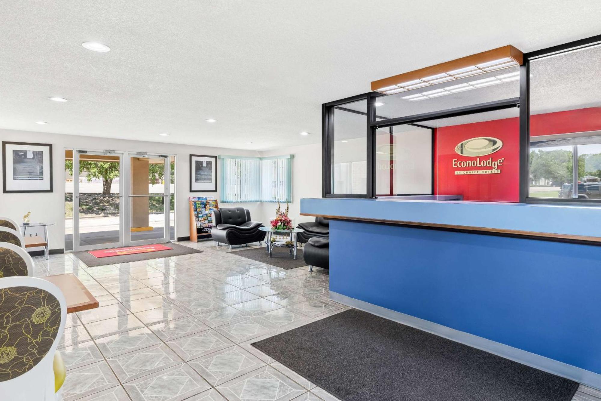 אמפוריה Econo Lodge מראה חיצוני תמונה